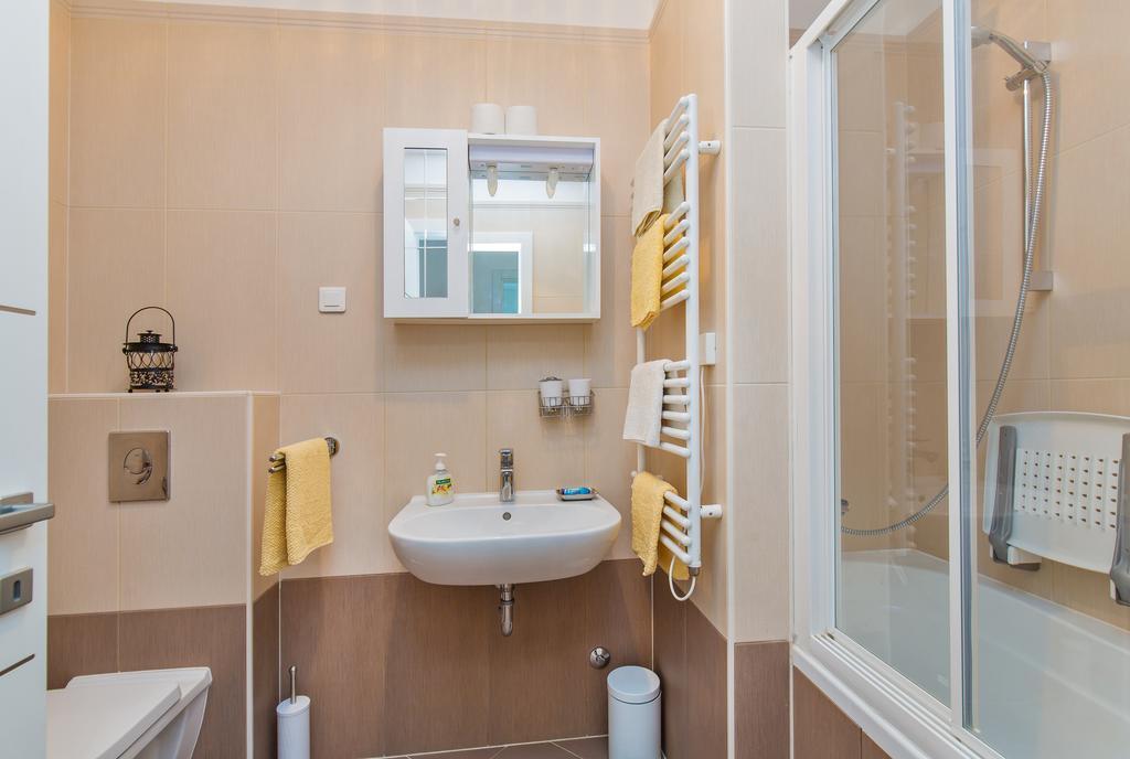 Bay View Apartment Fantastik Дубровник Екстериор снимка