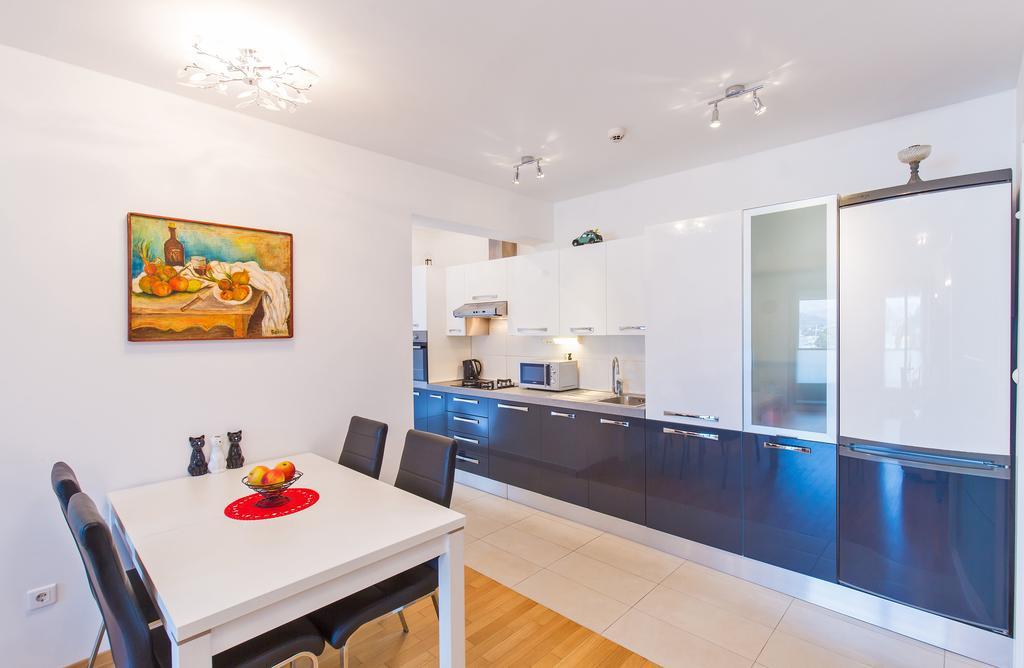 Bay View Apartment Fantastik Дубровник Екстериор снимка